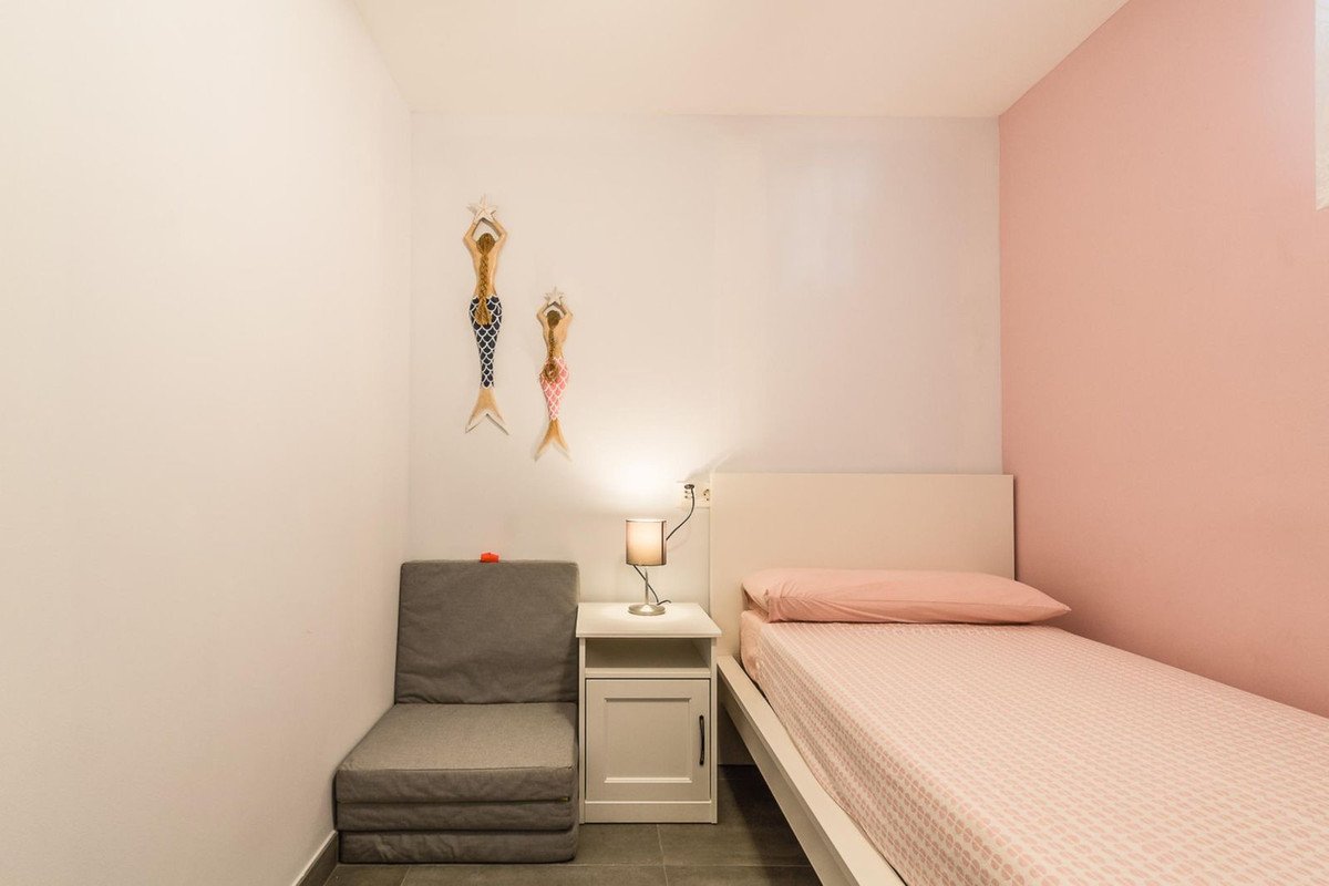3 Bed Middle Floor Apartment in Almuñecar