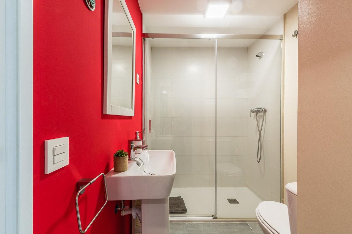 3 Bed Middle Floor Apartment in Almuñecar
