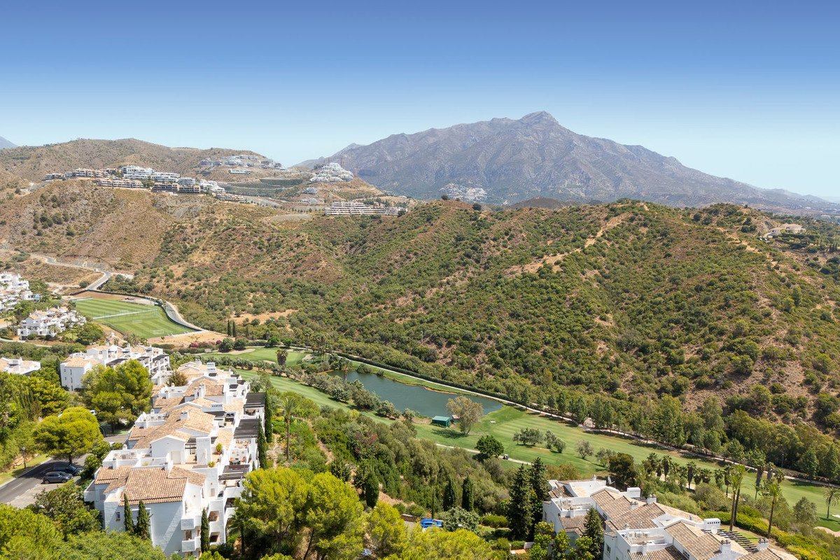 3 Bed Penthouse in La Quinta