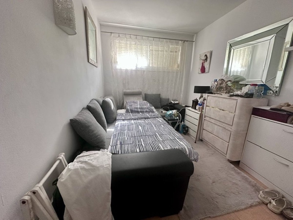 3 Bed Middle Floor Apartment in Estepona