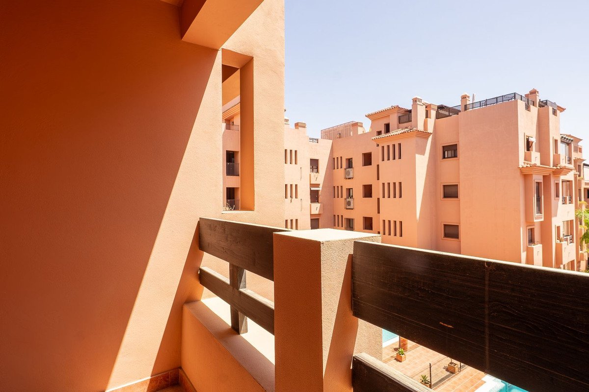 3 Bed Middle Floor Apartment in Benalmadena