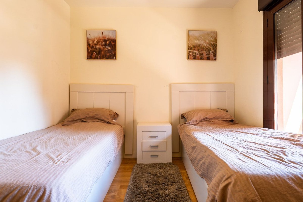 3 Bed Middle Floor Apartment in Benalmadena