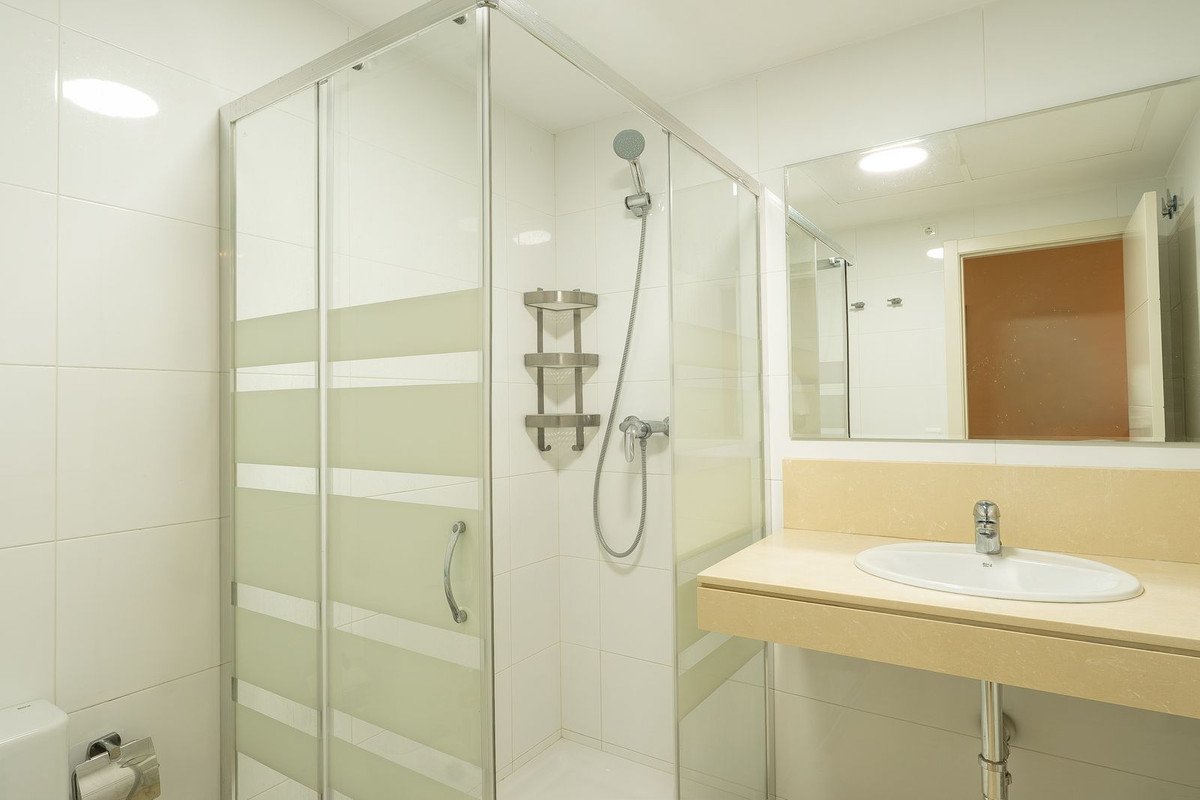 3 Bed Middle Floor Apartment in Benalmadena
