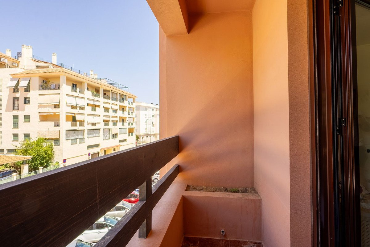 3 Bed Middle Floor Apartment in Benalmadena