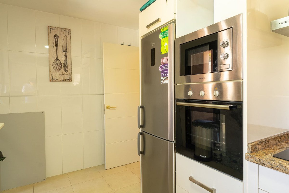 3 Bed Middle Floor Apartment in Benalmadena