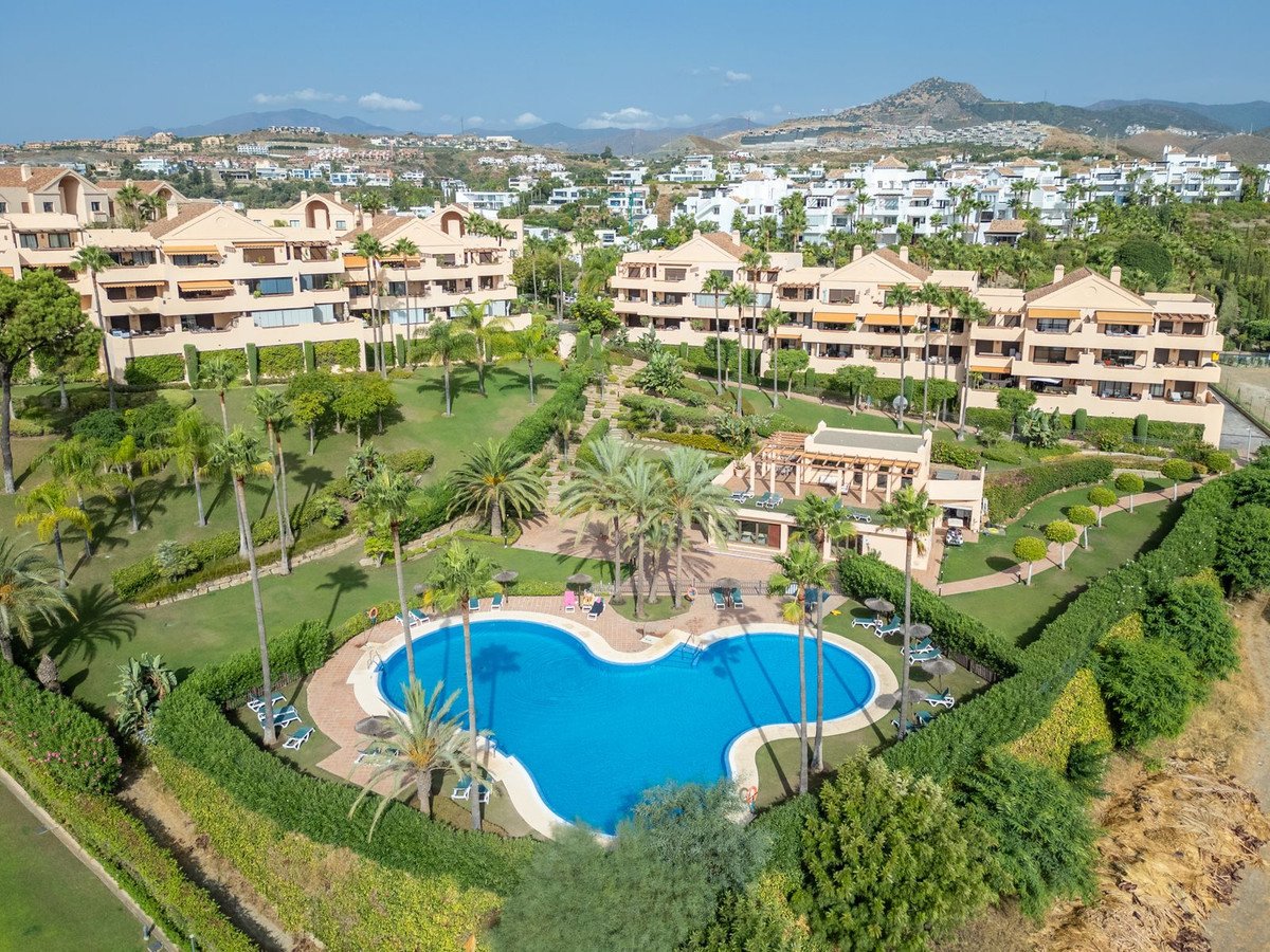 2 Bed Penthouse in Atalaya