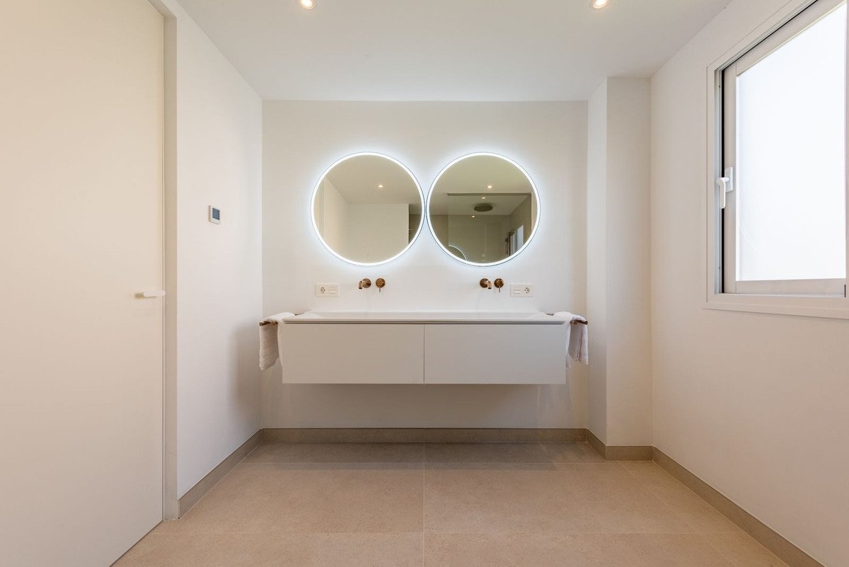 2 Bed Penthouse in Atalaya