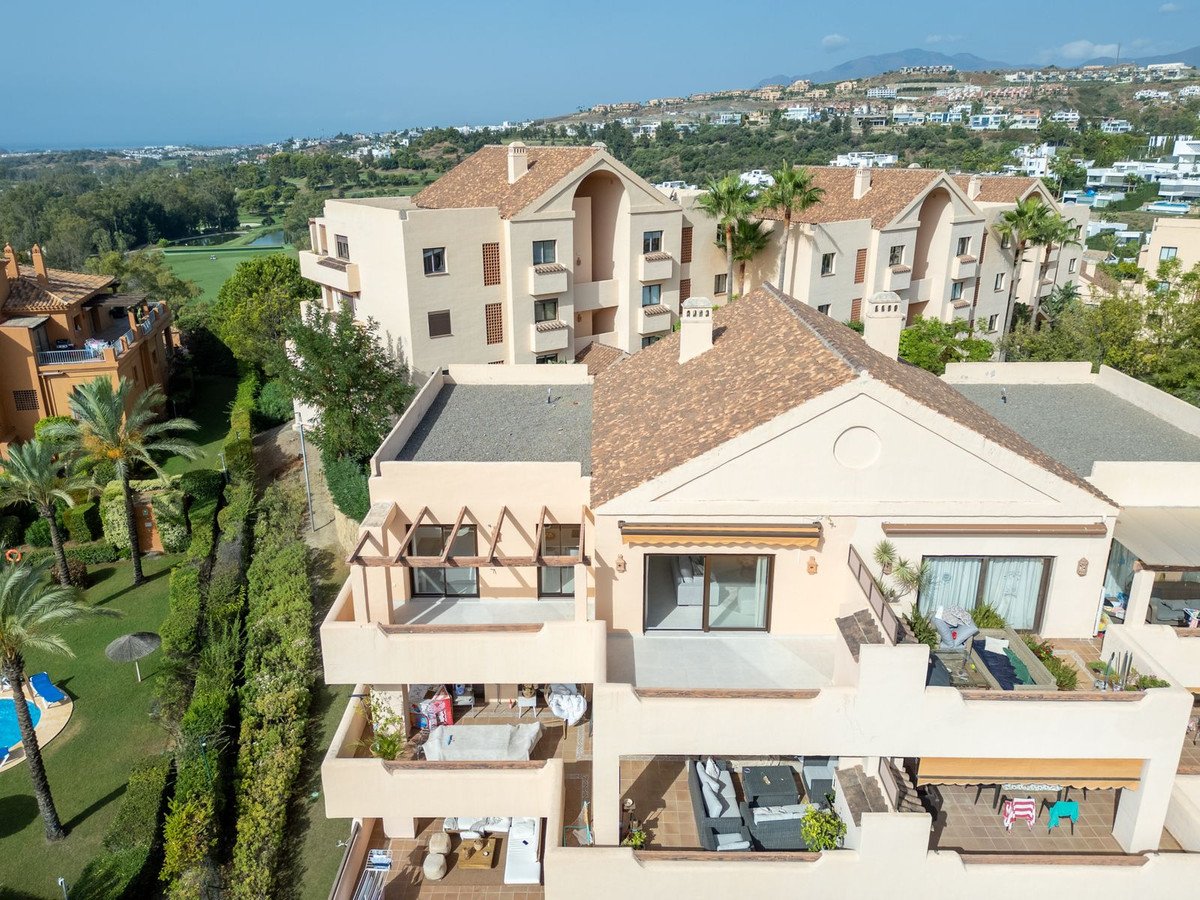 2 Bed Penthouse in Atalaya