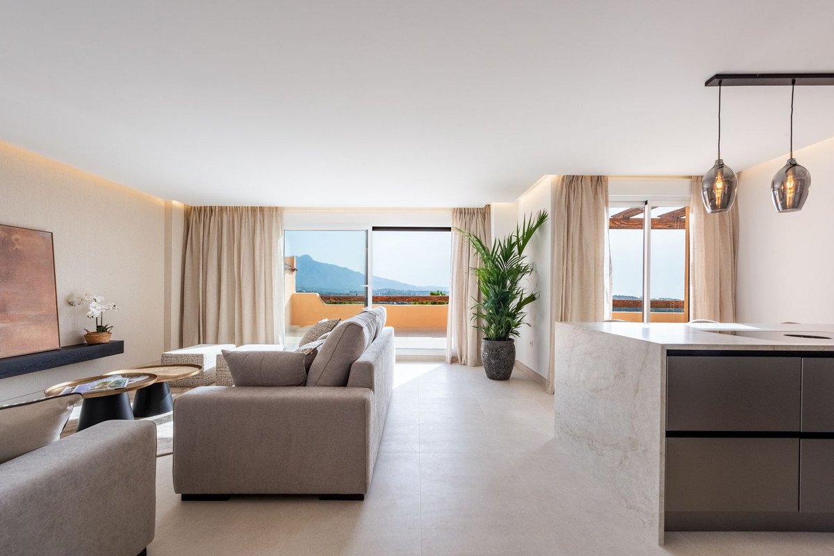 2 Bed Penthouse in Atalaya