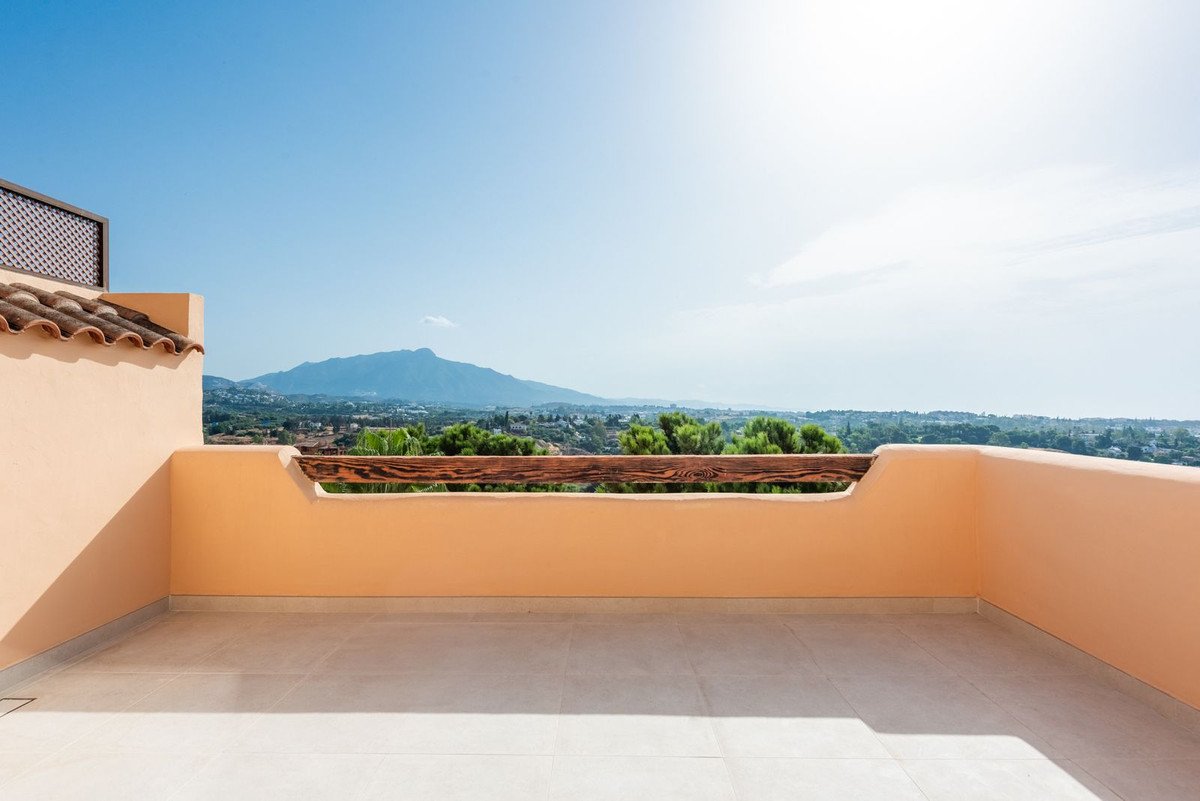 2 Bed Penthouse in Atalaya