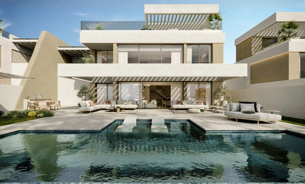 3 Bed Detached Villa in Marina del Este