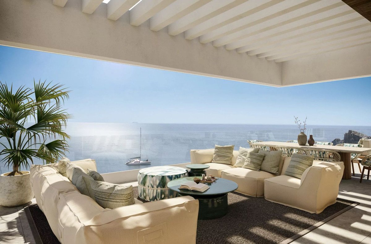 3 Bed Detached Villa in Marina del Este