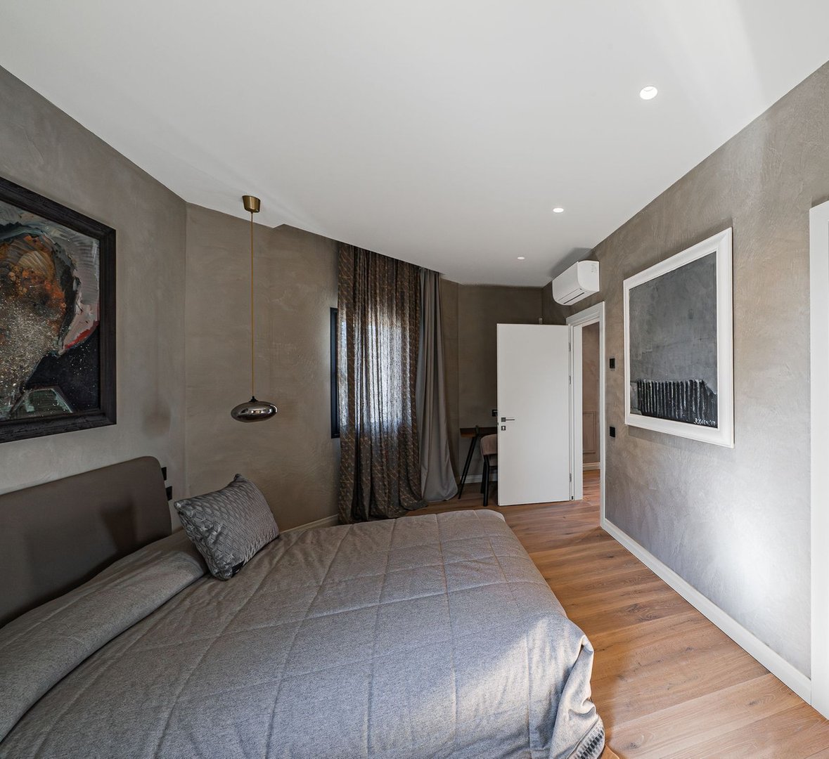 8 Bed Detached Villa in Guadalmina Baja