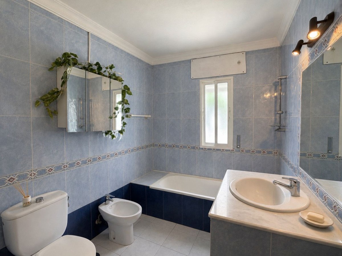 3 Bed Detached Villa in Estepona