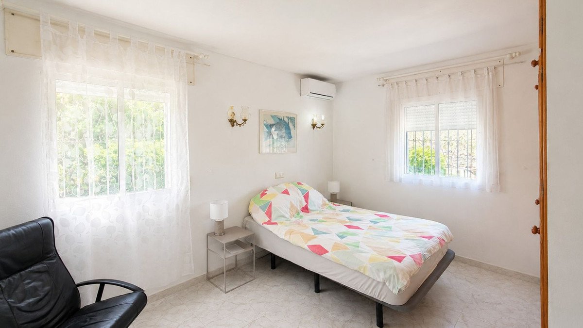 3 Bed Detached Villa in Estepona