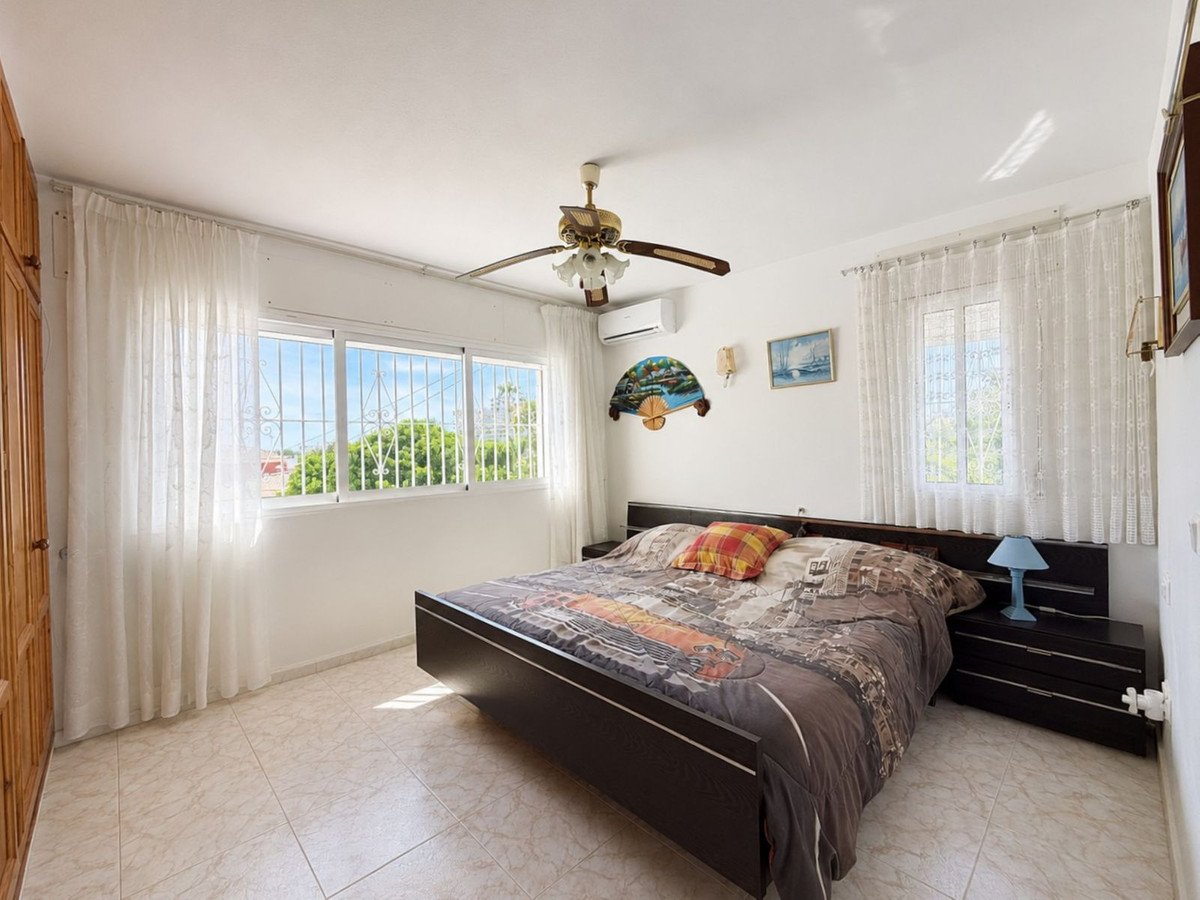 3 Bed Detached Villa in Estepona