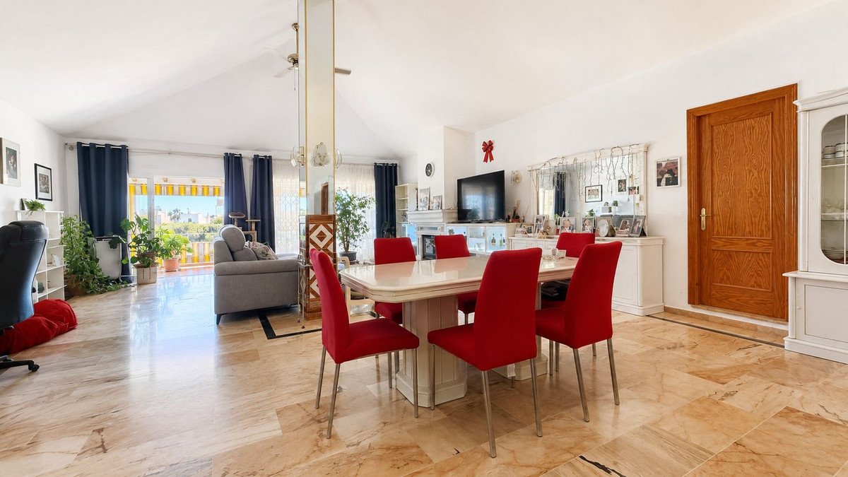 3 Bed Detached Villa in Estepona