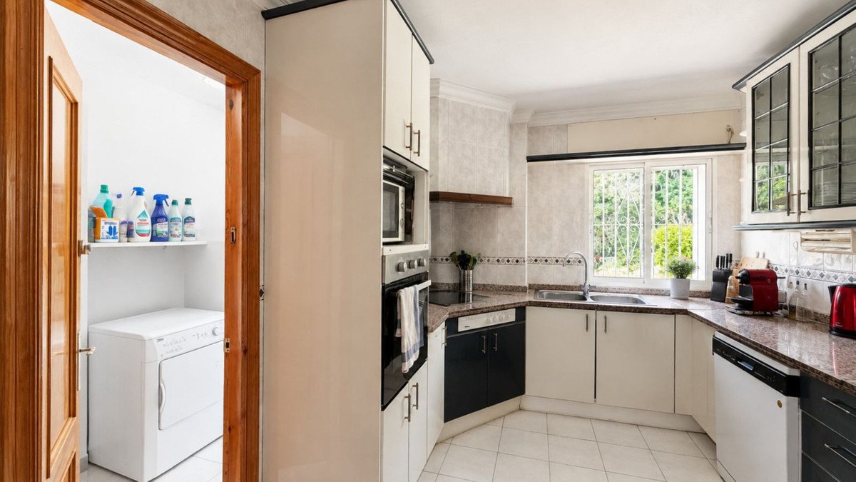 3 Bed Detached Villa in Estepona