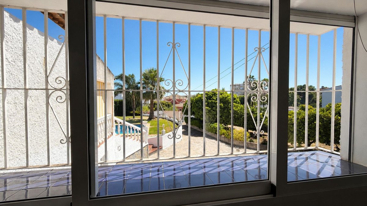 3 Bed Detached Villa in Estepona