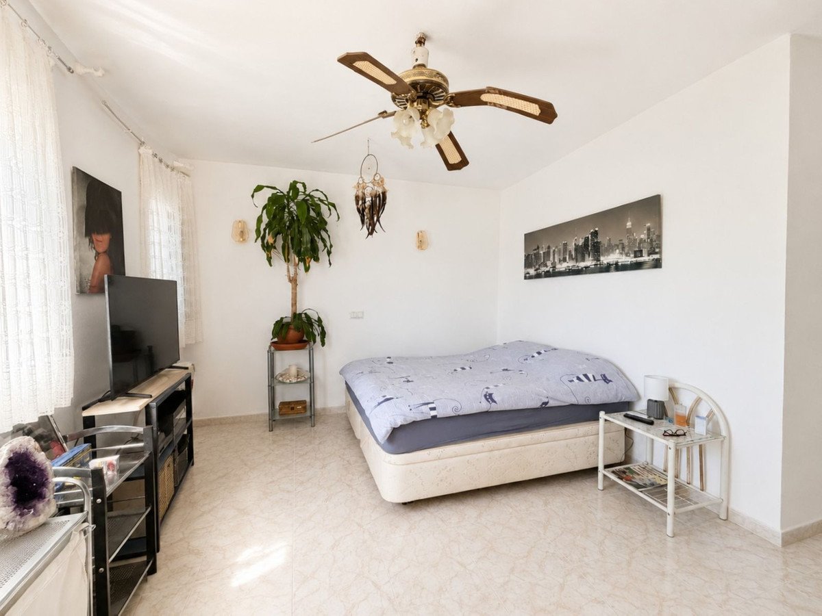 3 Bed Detached Villa in Estepona
