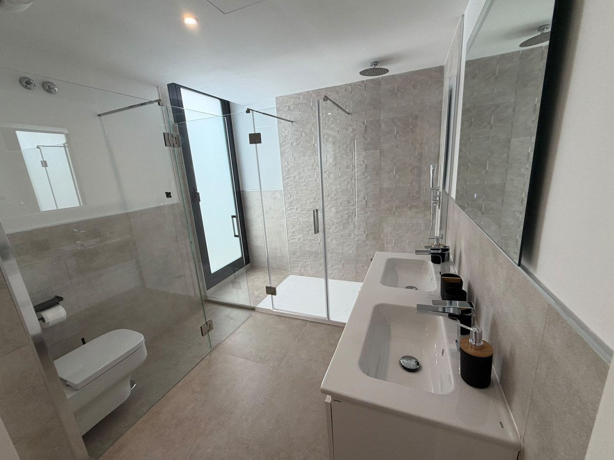 4 Bed Penthouse Duplex in Estepona