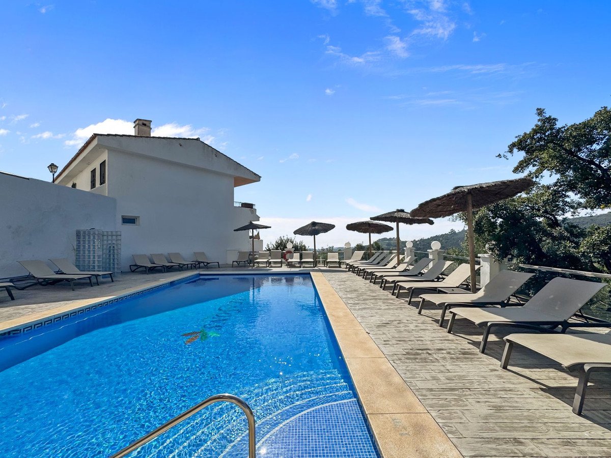 2 Bed Penthouse Duplex in Estepona
