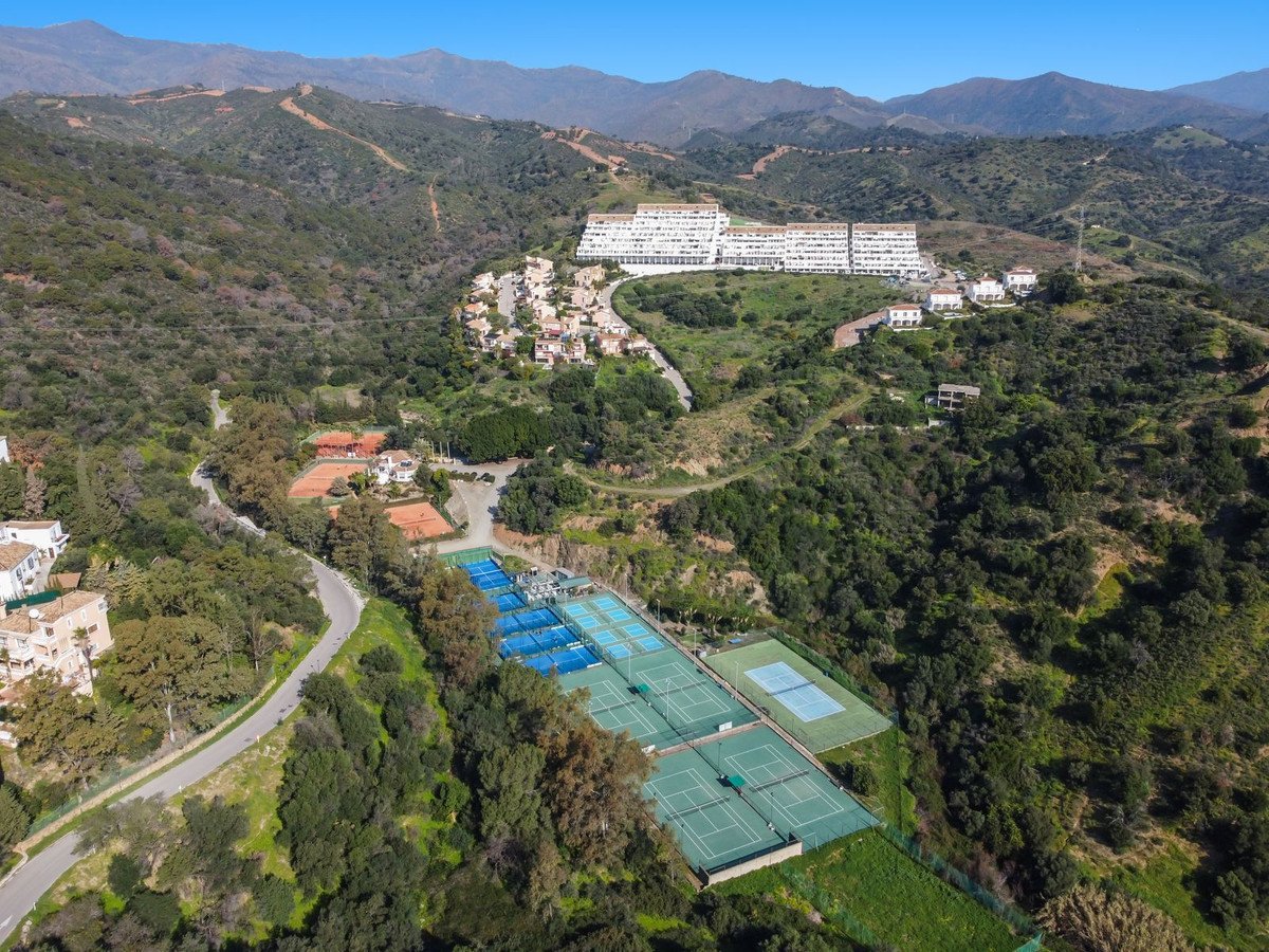 2 Bed Penthouse Duplex in Estepona