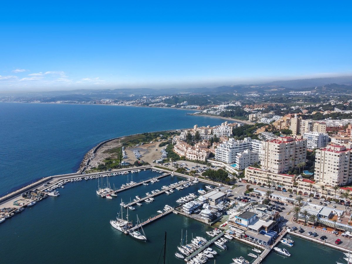 2 Bed Penthouse Duplex in Estepona