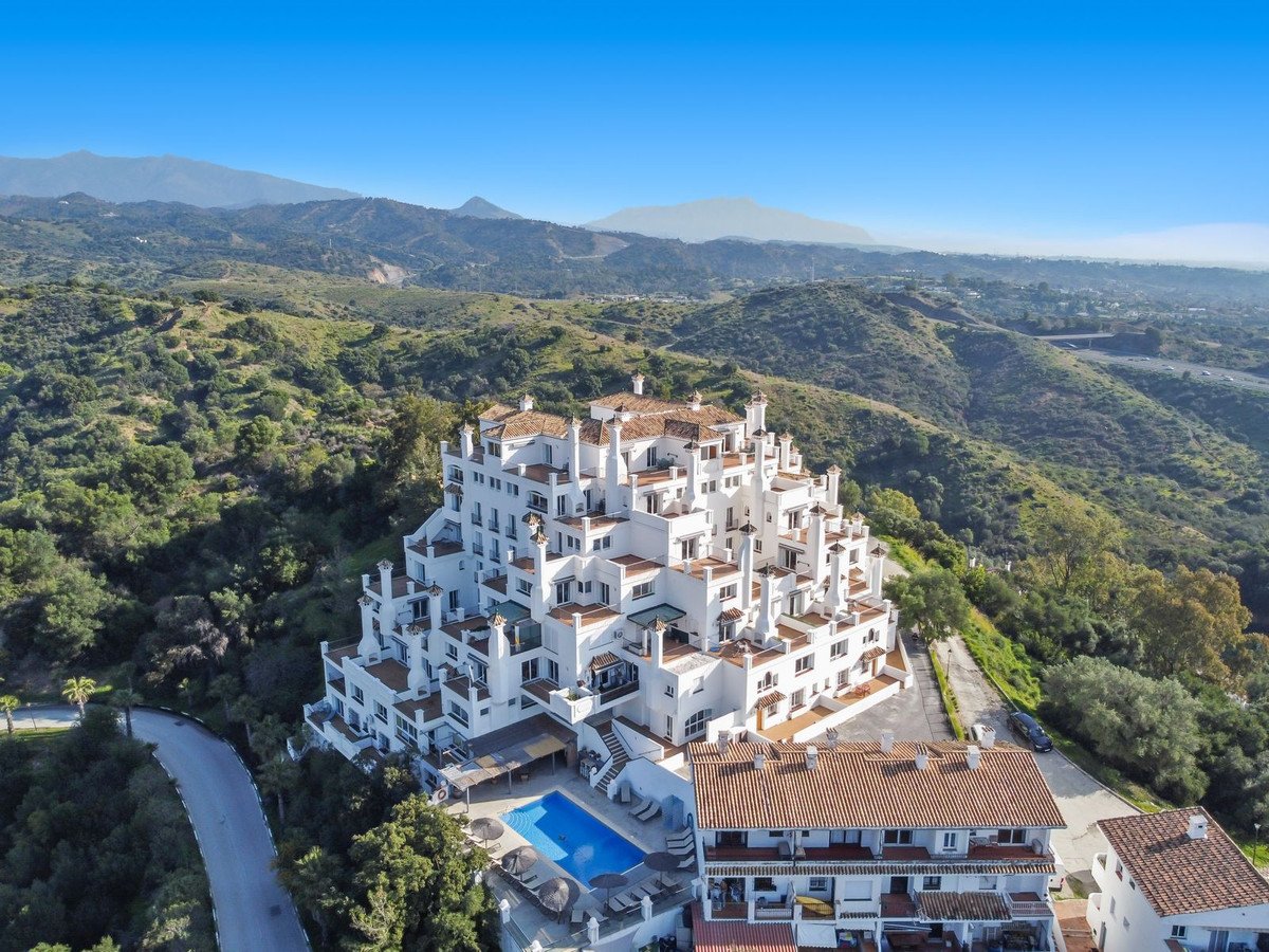 2 Bed Penthouse Duplex in Estepona