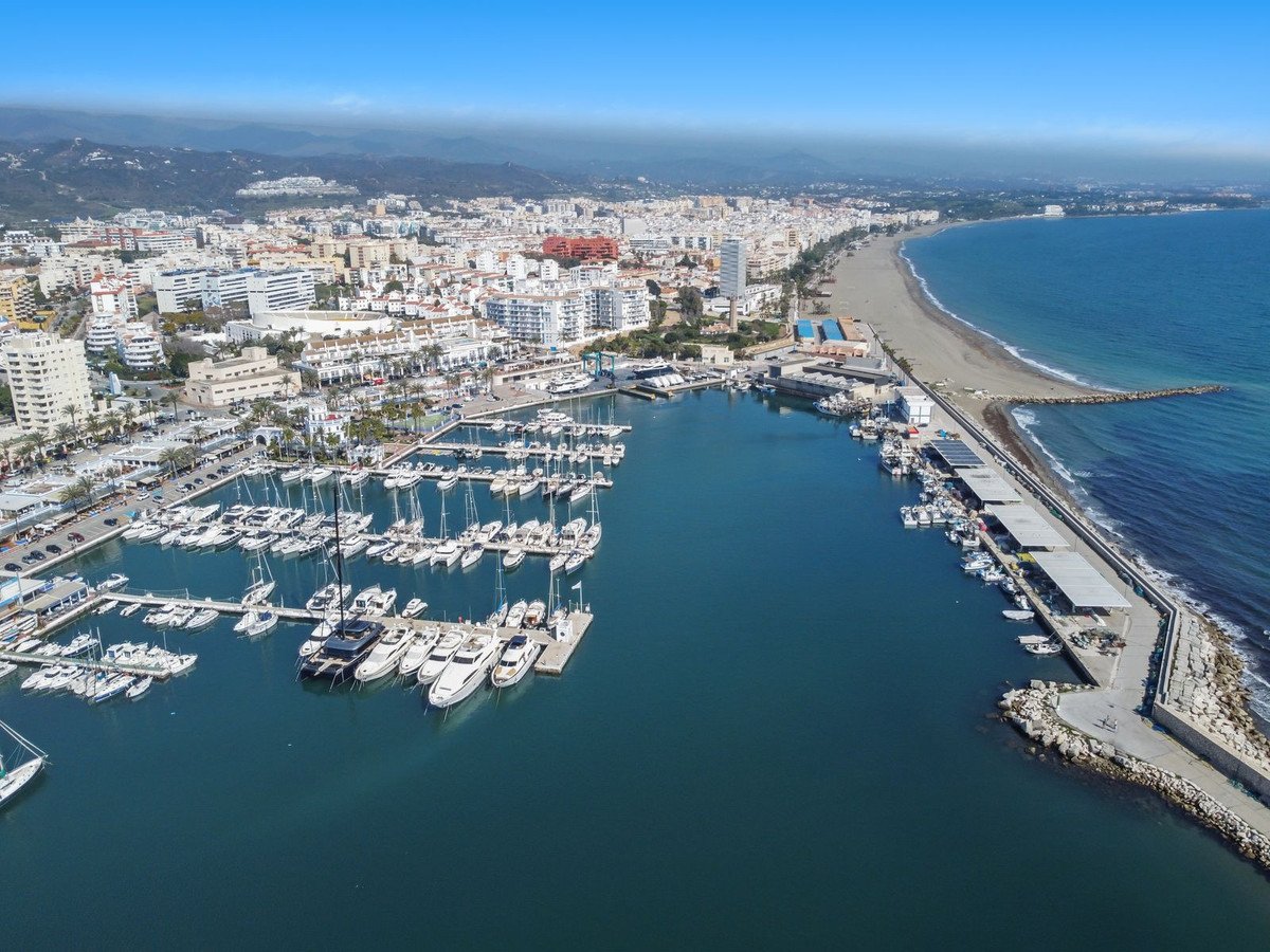 2 Bed Penthouse Duplex in Estepona