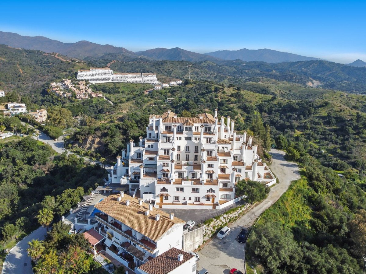 2 Bed Penthouse Duplex in Estepona