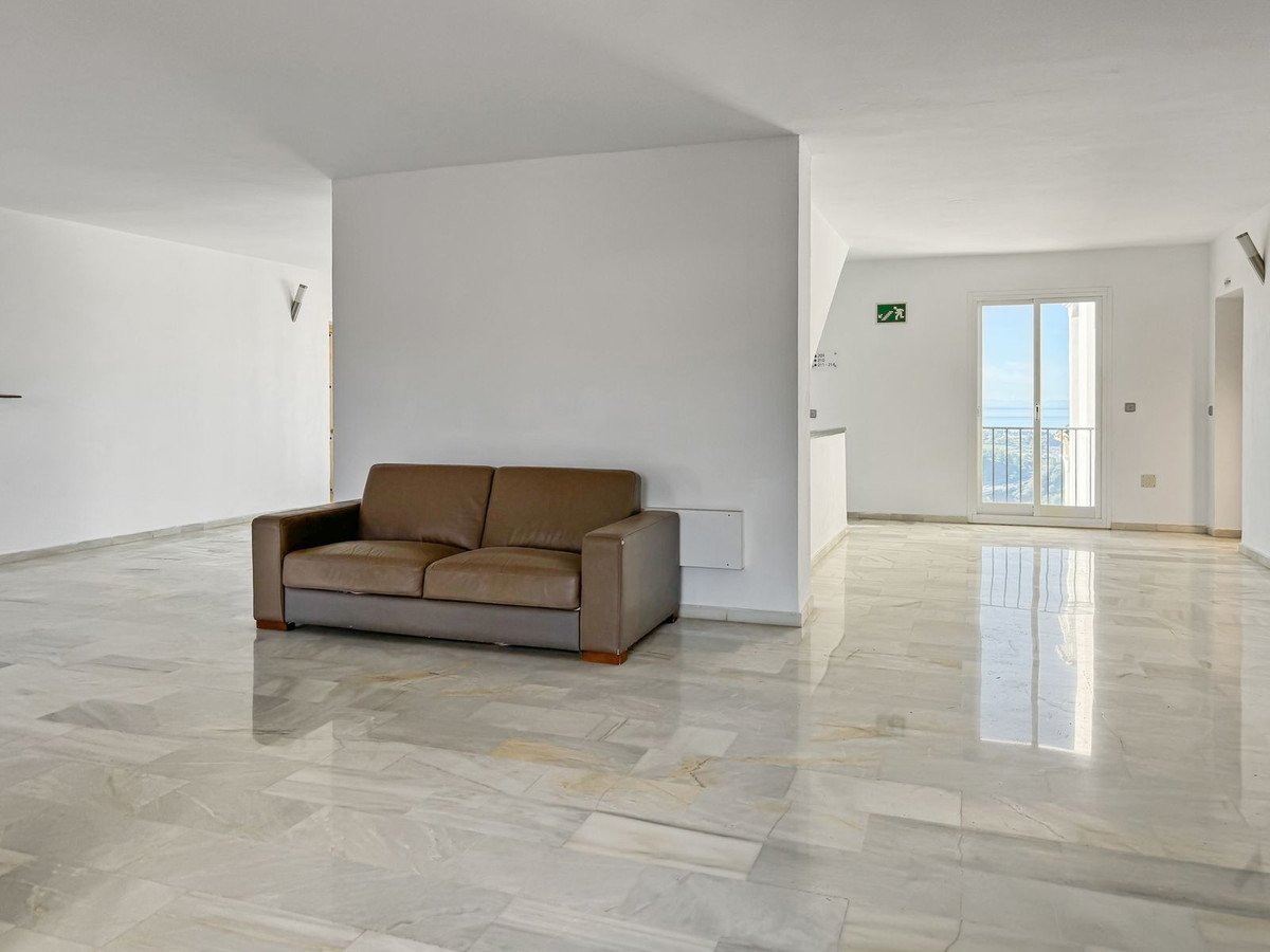 2 Bed Penthouse Duplex in Estepona