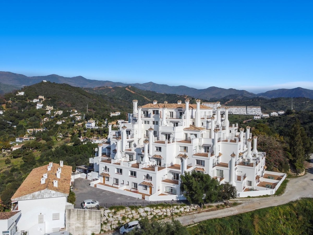 2 Bed Penthouse Duplex in Estepona