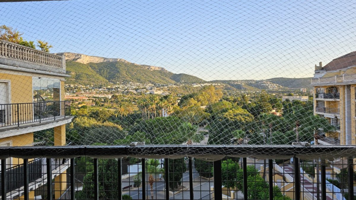 3 Bed Top Floor Apartment in Denia