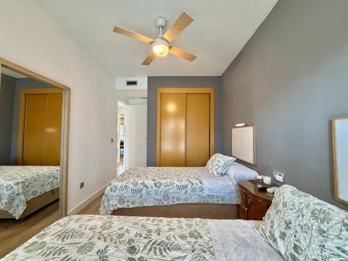 3 Bed Top Floor Apartment in Denia