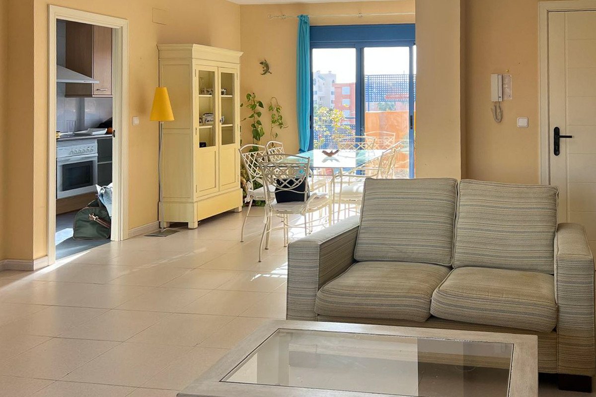 4 Bed Middle Floor Apartment in Denia