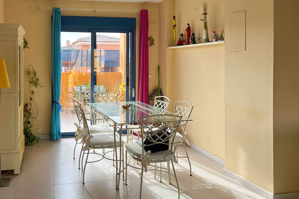 4 Bed Middle Floor Apartment in Denia