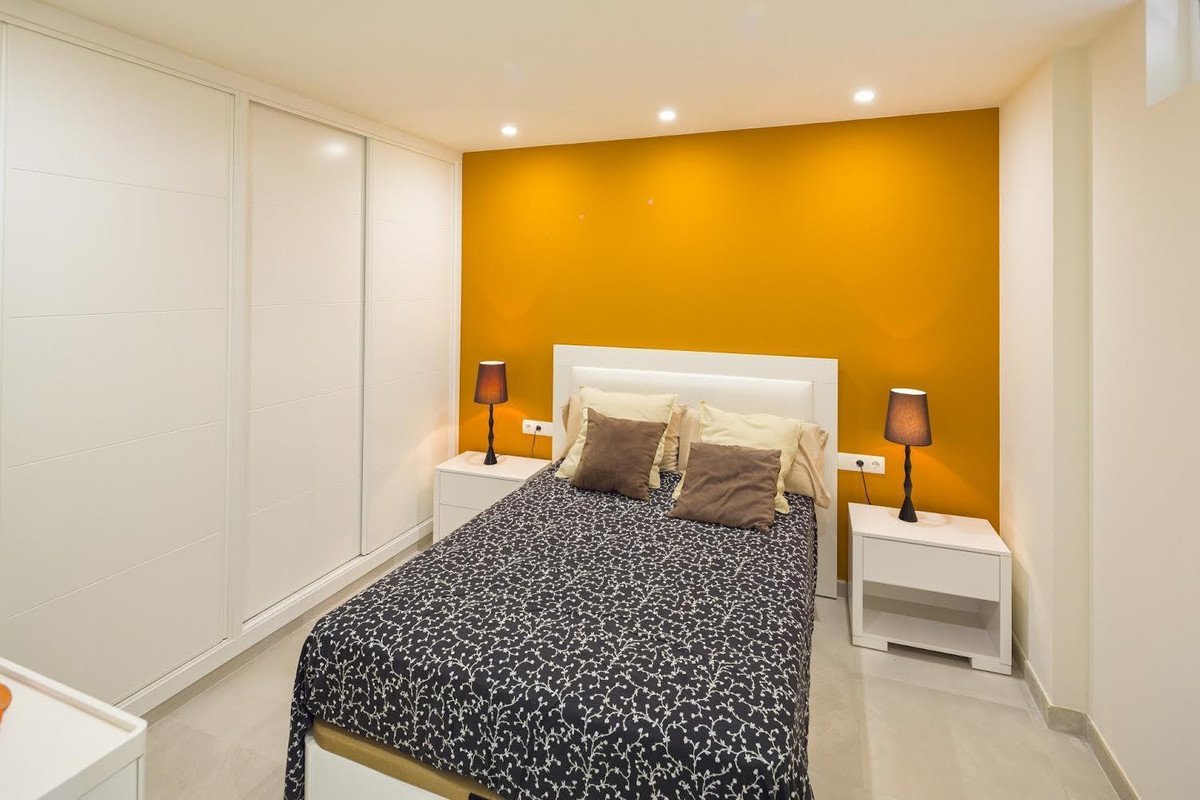2 Bed Middle Floor Apartment in Nueva Andalucía