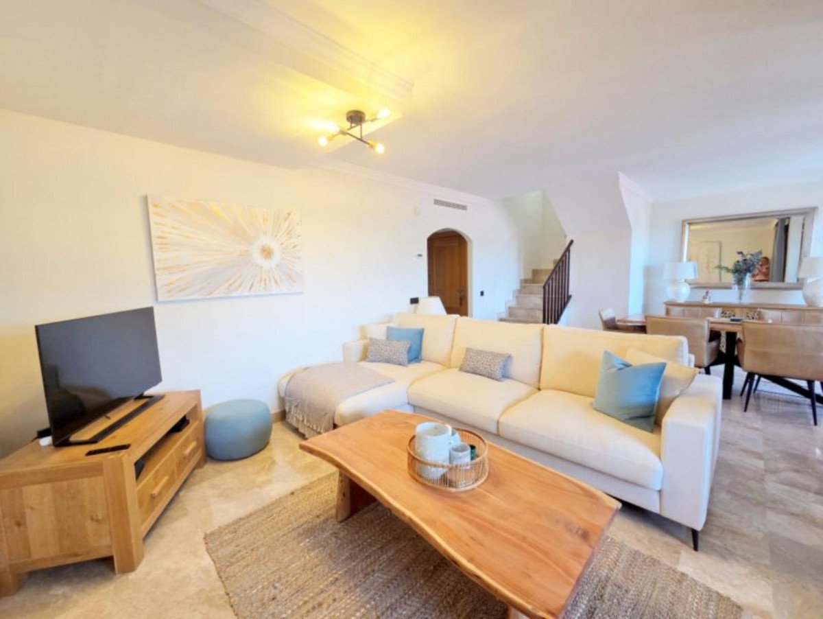 3 Bed Penthouse Duplex in La Duquesa