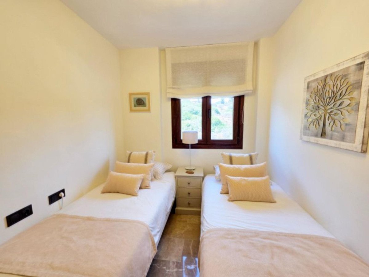3 Bed Penthouse Duplex in La Duquesa