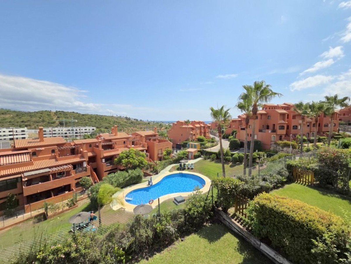 3 Bed Penthouse Duplex in La Duquesa