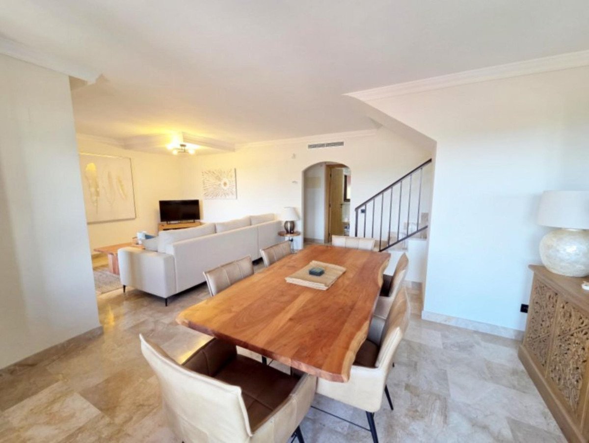 3 Bed Penthouse Duplex in La Duquesa
