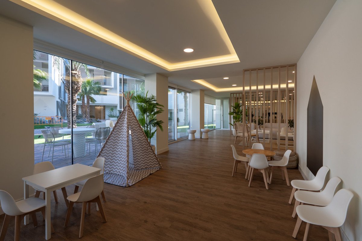 3 Bed Middle Floor Apartment in Javea