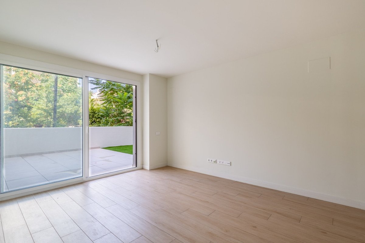 3 Bed Middle Floor Apartment in Javea