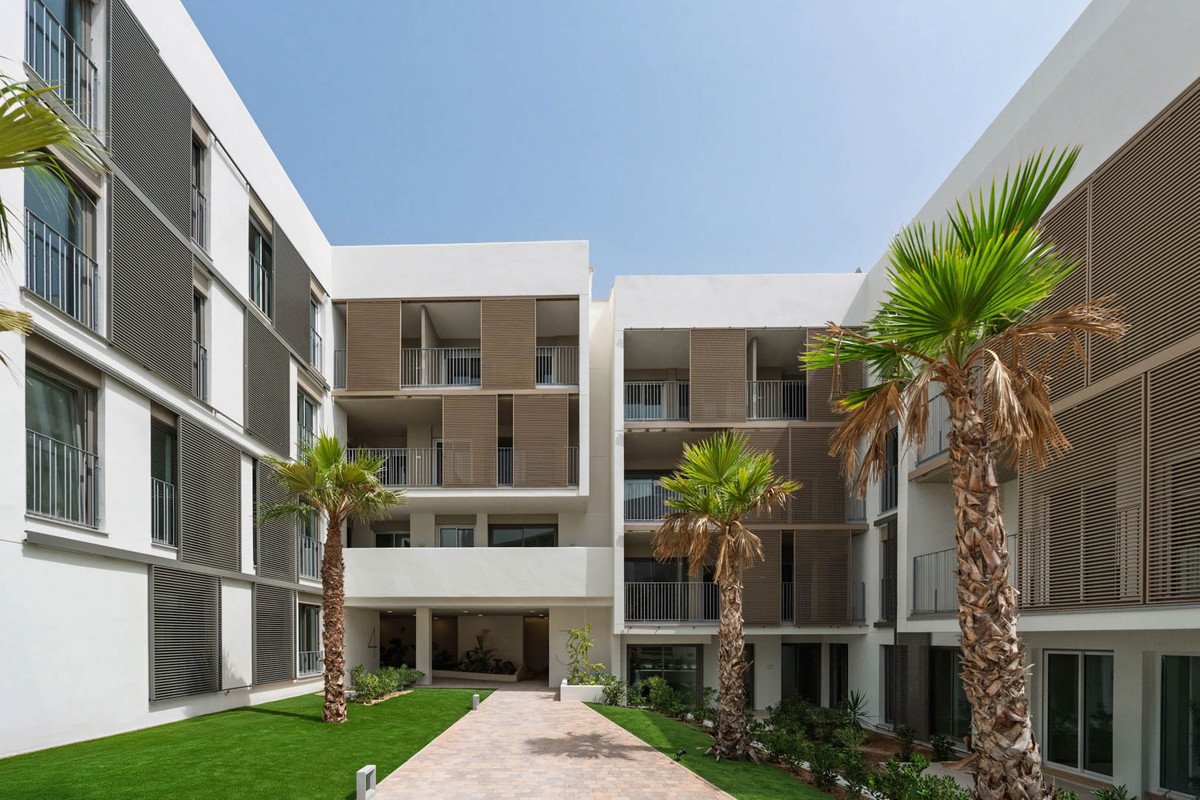 3 Bed Middle Floor Apartment in Javea