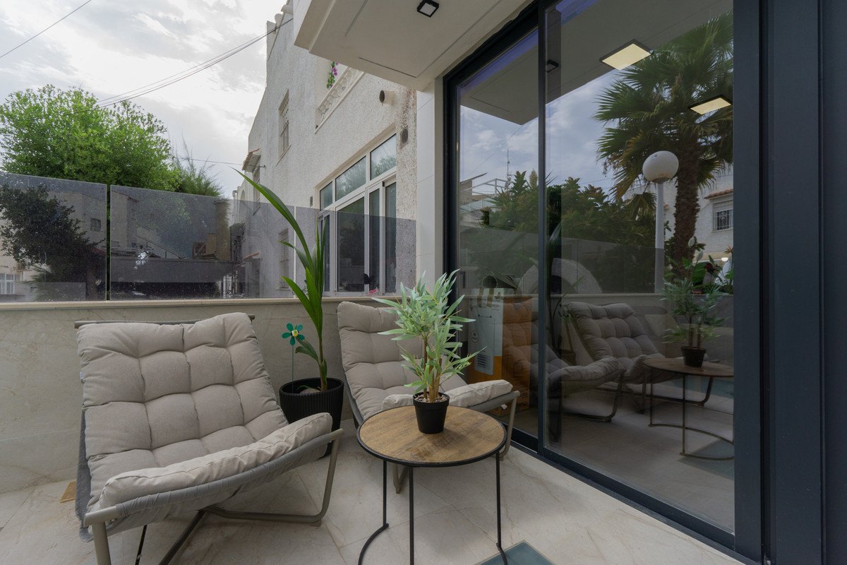 3 Bed Detached Villa in Torrevieja