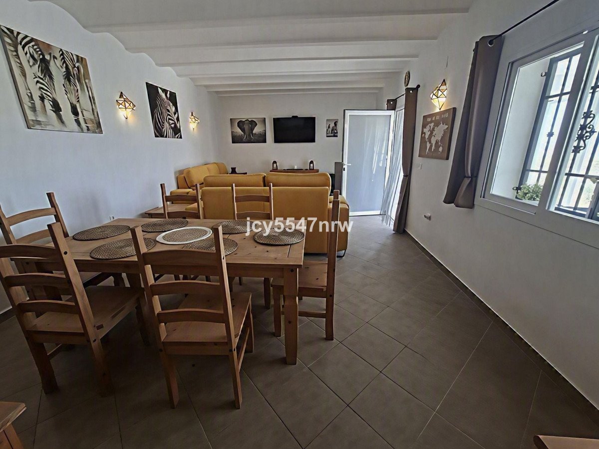 4 Bed Finca - Cortijo in Freila