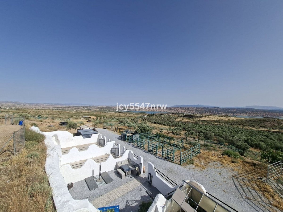 4 Bed Finca - Cortijo in Freila