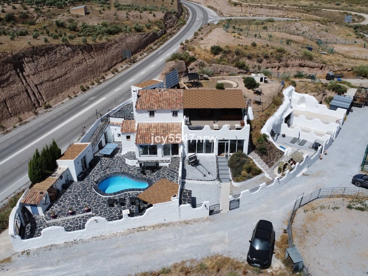 4 Bed Finca - Cortijo in Freila