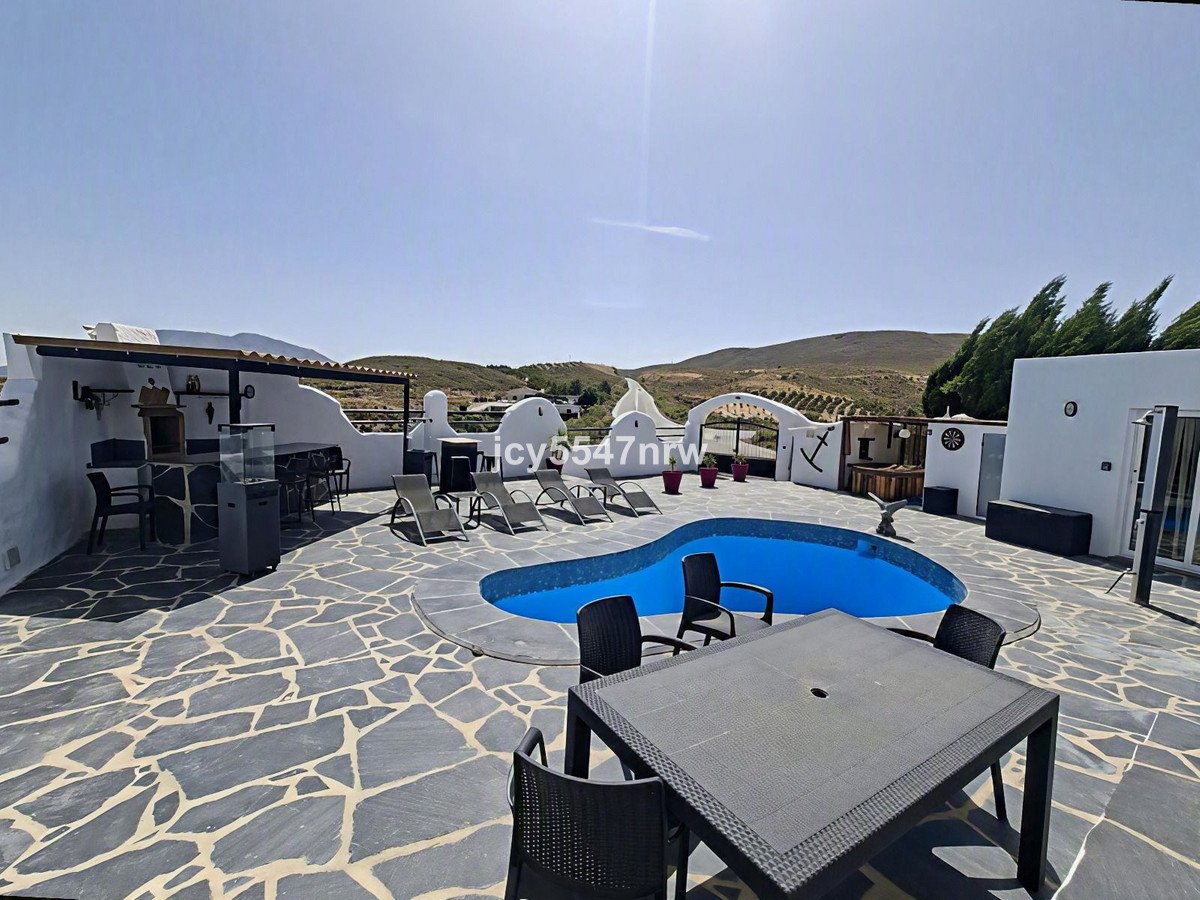 4 Bed Finca - Cortijo in Freila